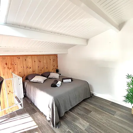 Apartment Duplex Atypique A Avec Parking Privatif La Rochelle (Charente-Maritime)